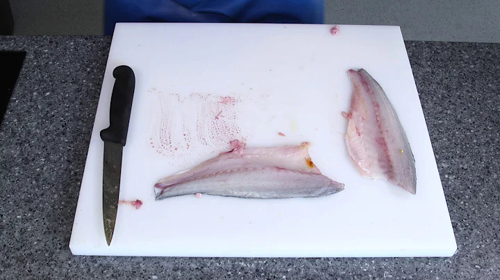 Master Fishmonger Standard Guide to Filleting - Sea Bass