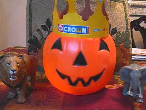 Old School Halloween Pumpkin Review