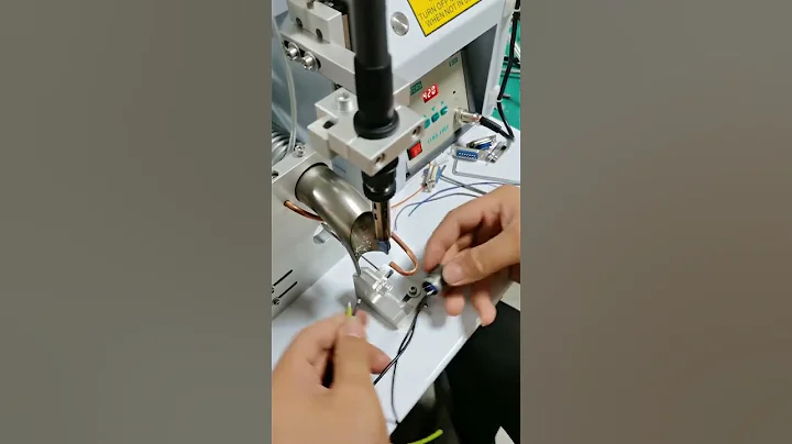 Soldering electronic technology 四芯航空插頭焊線 自動焊錫機 自動化設備 - 天天要聞