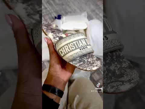Unboxing: Dior Dway