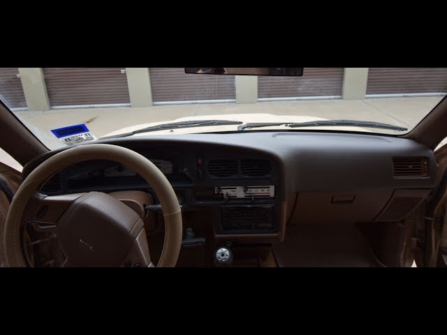 Coverlay 1989 1995 Toyota Pickup 4Runner dash cover installation. Part 11 794