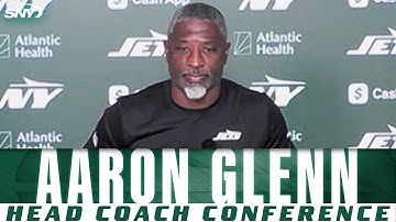 Aaron Glenn zegt dat hij zich na de bye niet zal binden aan Justin Fields als startende quarterba...