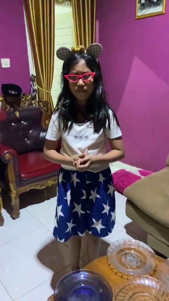 Vidio kocak dan gokil @nyaikembang1nyaikembang1 /kok piring nya ada lima??