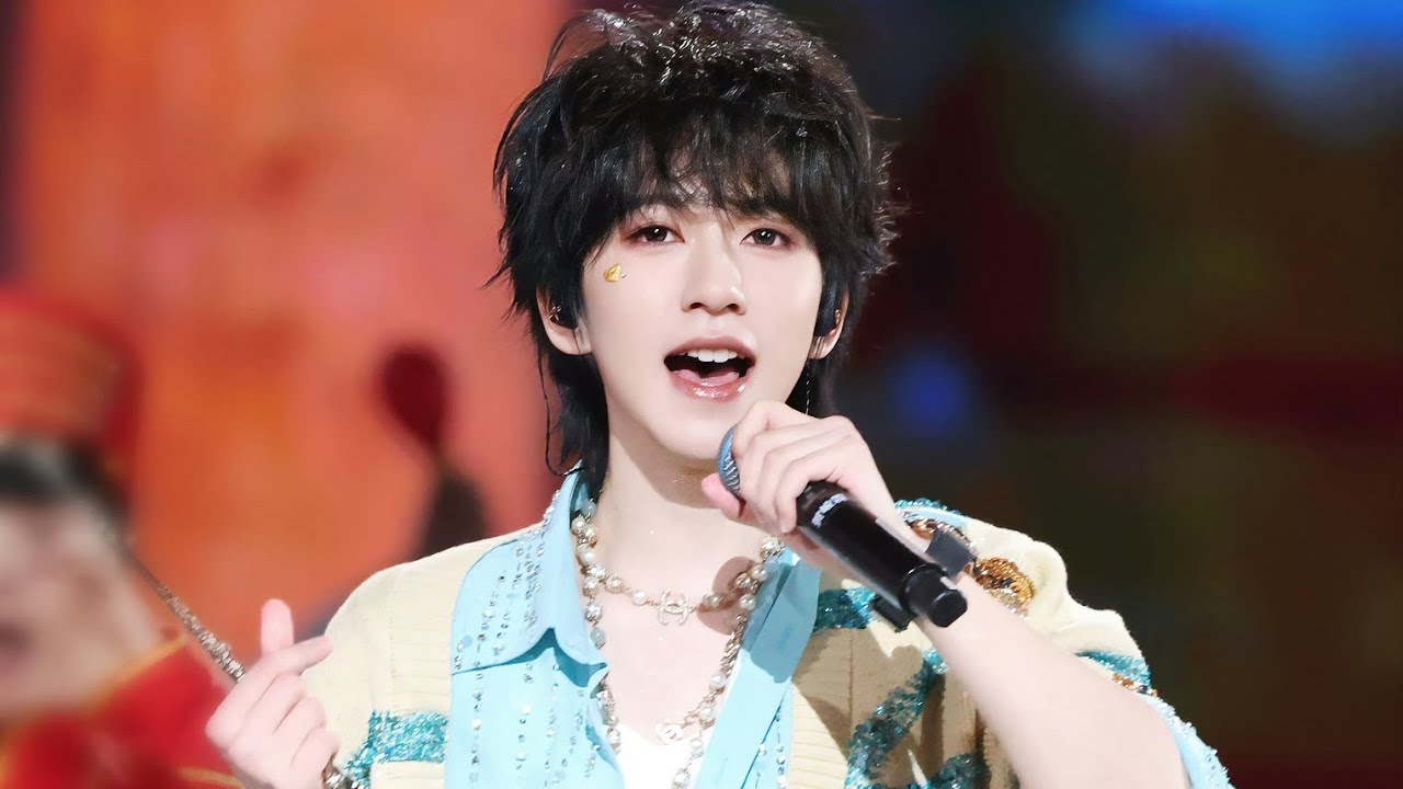 【时代少年团-贺峻霖 𝑯𝒆 𝑱𝒖𝒏𝑳𝒊𝒏】20251122《爱你》贺峻霖solo舞台纯享版|时代少年团六周年演唱会 "2025爱你爱我" || 1080HD