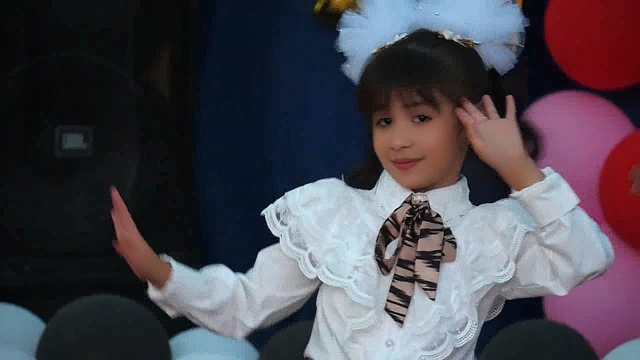 Yotoqxona fotosurati xxx Kichkina peri bilan jinsiy aloqa