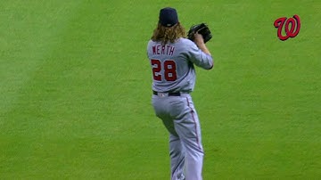 WSH@MIA: Werth slides to make the catch in left field