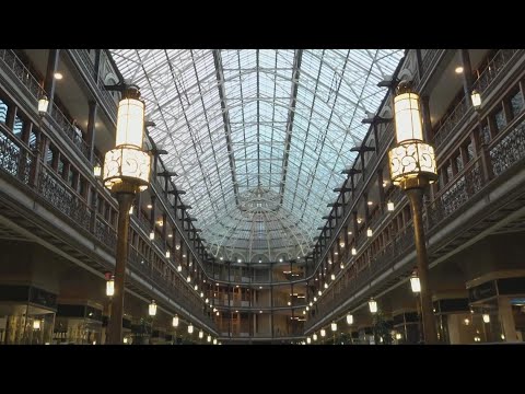 فيديو: قم بزيارة Cleveland's Arcade