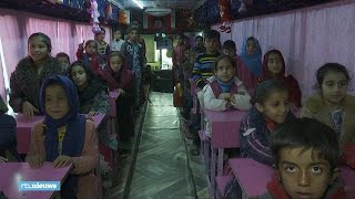 Schoolbus Als Leslokaal Irakese Kinderen Uit Sloppenwijk Kunnen Eindelijk Leren - Rtl Nieuws