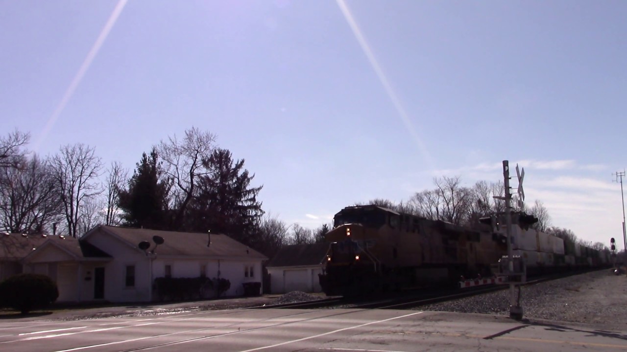 UNION PACIFIC UP GE AC45CCTE Northbound Intermodal Container on the Norfolk Southern Line