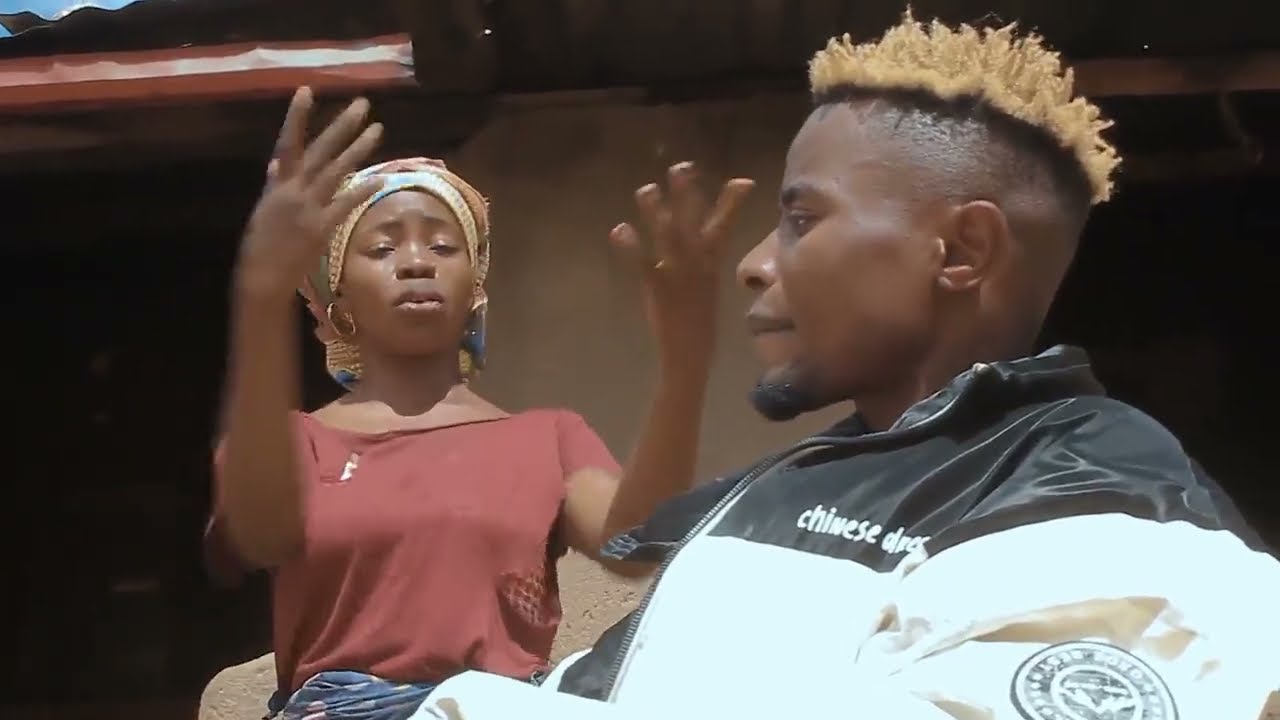 Roger na casa-othelia- vídeo oficial 2025