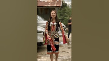 Terpesona oleh kecantikan alami gadis Dayak IBAN kalimantan