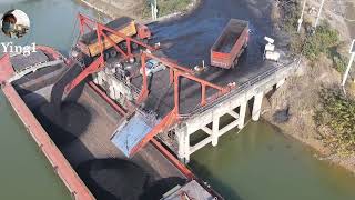 Barges Loading and unloading 8000 tons of coal, barges without conveyors