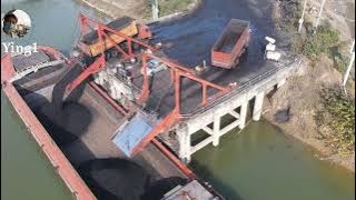 Barges Loading and unloading 8000 tons of coal, barges without conveyors