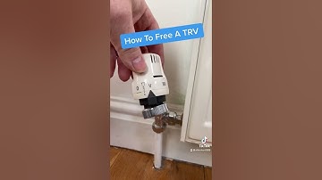 Hoe repareer ik een radiator? | Hoe maak ik een TRV-thermostaatkraan los?