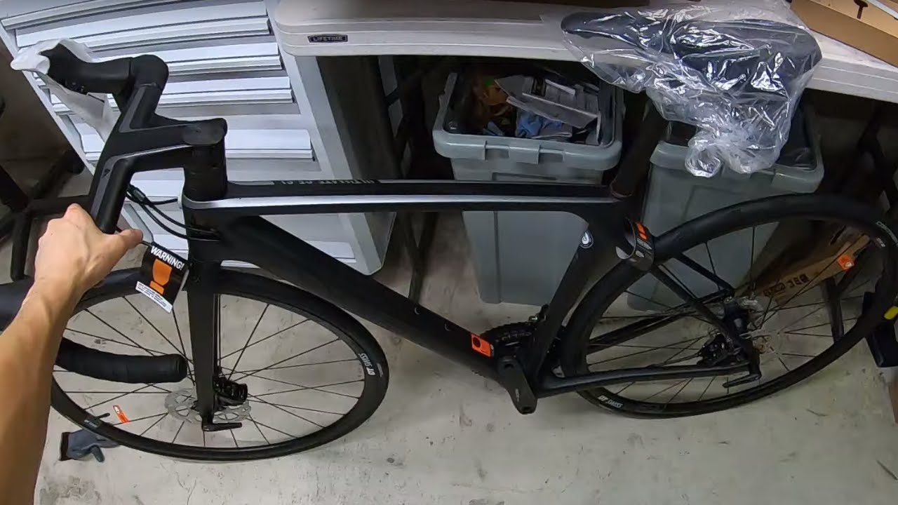 キャニオンのロードバイクってどんな感じ？ 開封→組み立て→乗るまで