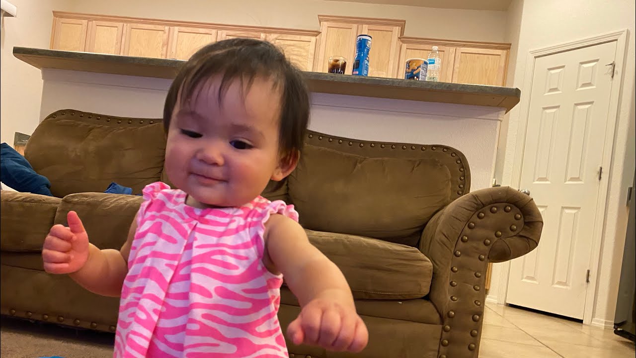 Baby budots dance 12 Months baby loves dancing YouTube