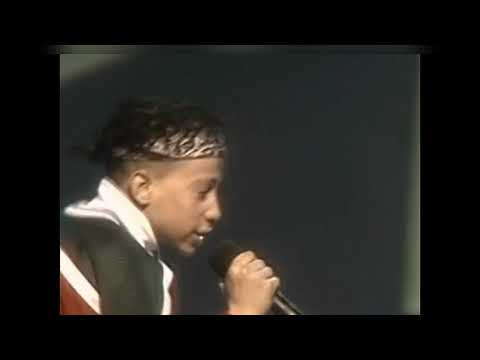 Kriss Kross Jump Live! It's Showtime At The Apollo! 1992