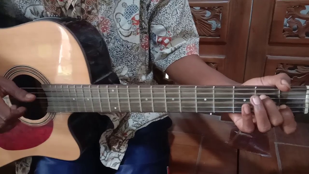 Anji menunggumu akustik 😊 - YouTube