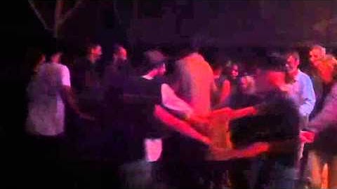 A very tight Ball of Yarn, Michael Ismerio & Hopping Jenny