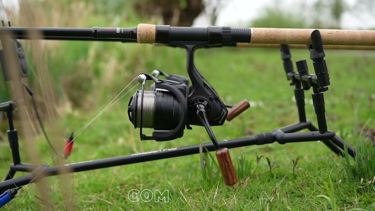 diawa fishing reel Daiwa LVSTSF1000S-P Luvias ST Spinning The True Carbon Frame Size:50Ibs Hook-Eze Reef & Blue Willamette Valley