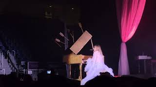 Suki Waterhouse - Notting Hill | The Loveland Tour | Toronto |
