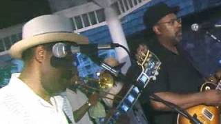 Video thumbnail of "Feel so bad, performed by SaRon Crenshaw band"