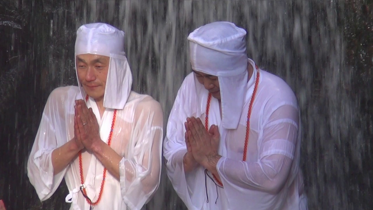 福島市・中野不動尊の水行(2017.2.28)