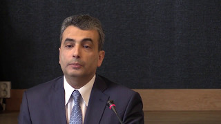 Видео Лев Шлосберг: Демократическое общество и политики: ожидания и реальность (автор: Schools of Political Studies)