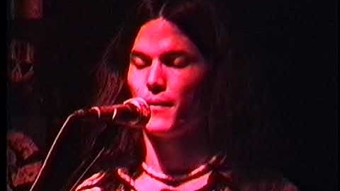 Gorilla live 1993-09-17 Offramp, Seattle, WA
