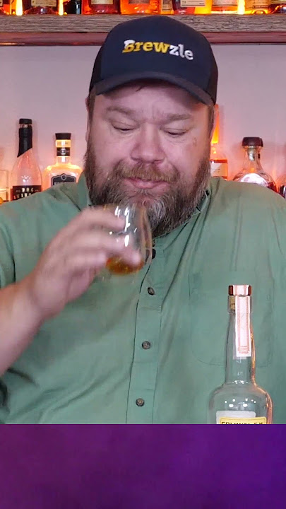 What's The Best Glass To Sip Whiskey In? #shorts