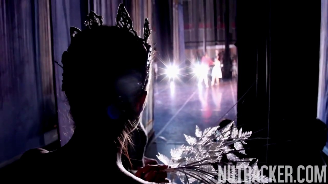 A Snowflake Waits for her Cue to Go On the nutcracker and the four realms soundtrack