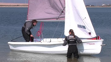 How to Sail - 2H Beach Launch - Part 3 of 5: Cross shore Wind