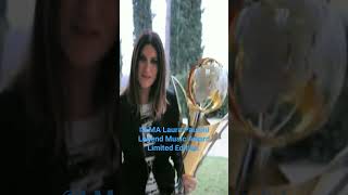 ©LMA #shorts Laura Pausini Award #legendmusicawards #selfie #laurapausini #awards #followus #icon