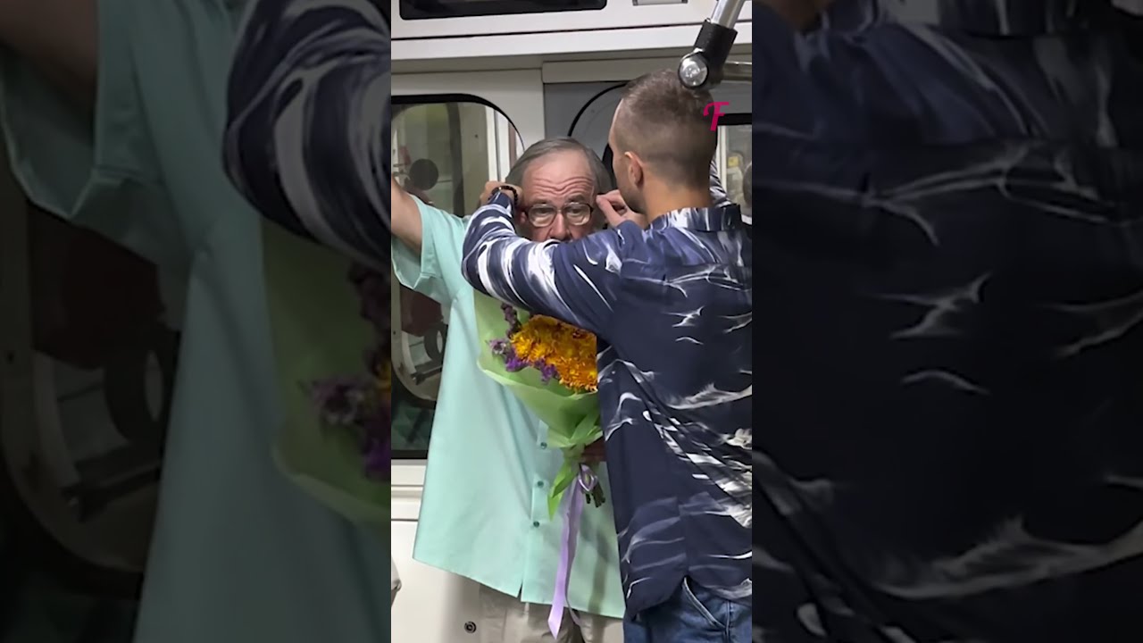Random Acts Of Kindness Guy Surprises Strangers Shorts