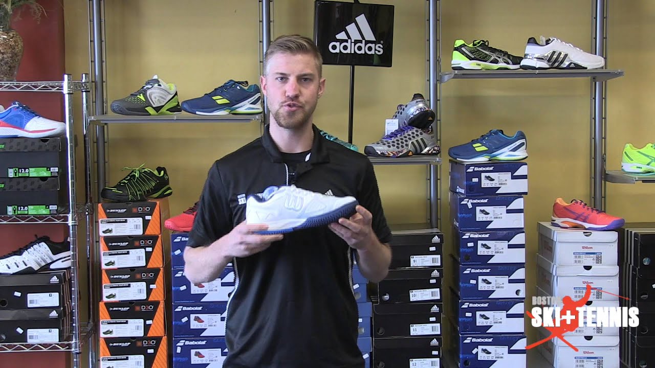 tennis shoe fitting store