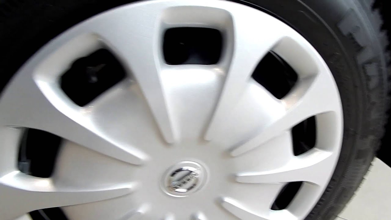 LADА VESTA : Что не так с Lada Vestа ? (сидим в NISSAN ALMERA сравниваем)