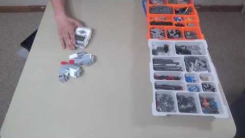 Building a EV3 Robot Part 1 (a)