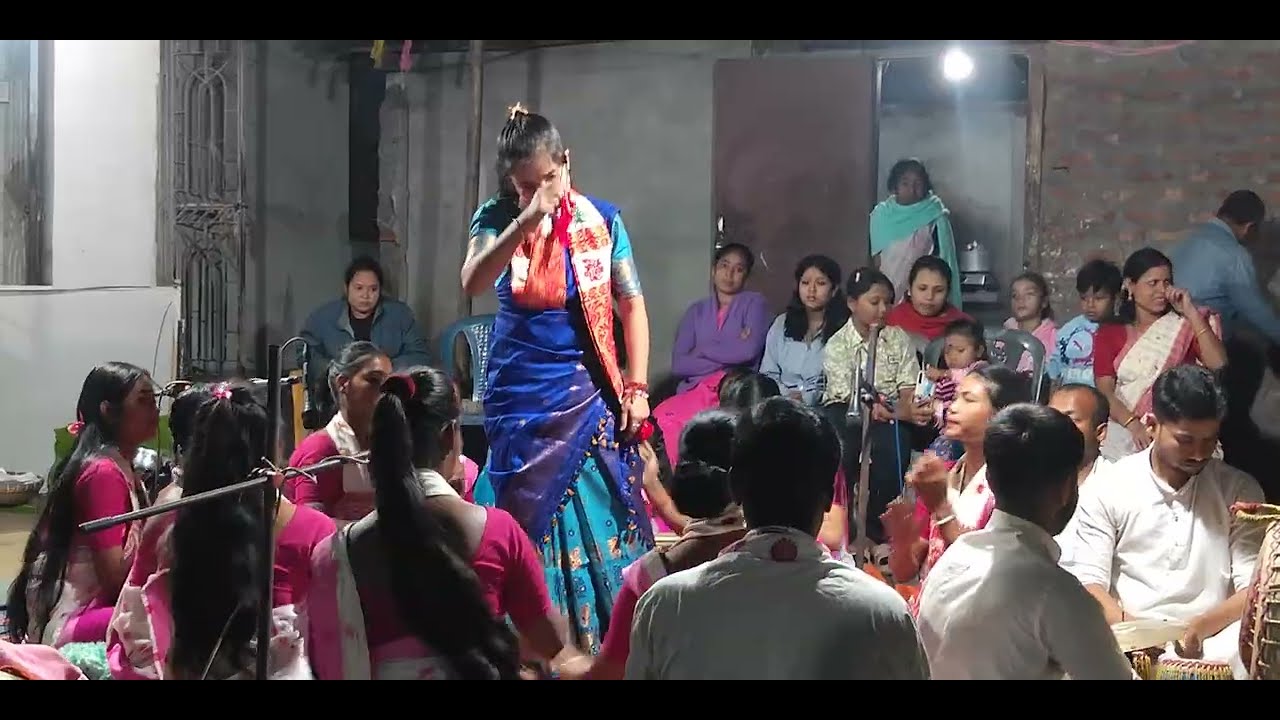 মানুহ ৰ গৰ্ভত গাহৰি ৰূপে সন্তান কিও।।ইমান ধুনীয়া অতি নামৰ কাহিনী পৰিবেশন।।বৰষা ৰাজবংশী ৰ কণ্ঠত।।