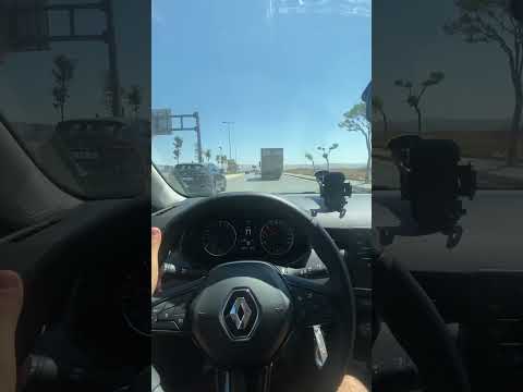 Yaşlı Amca- İstanbul Beyfendisi Araba Snap (Renault-Clio 2023)