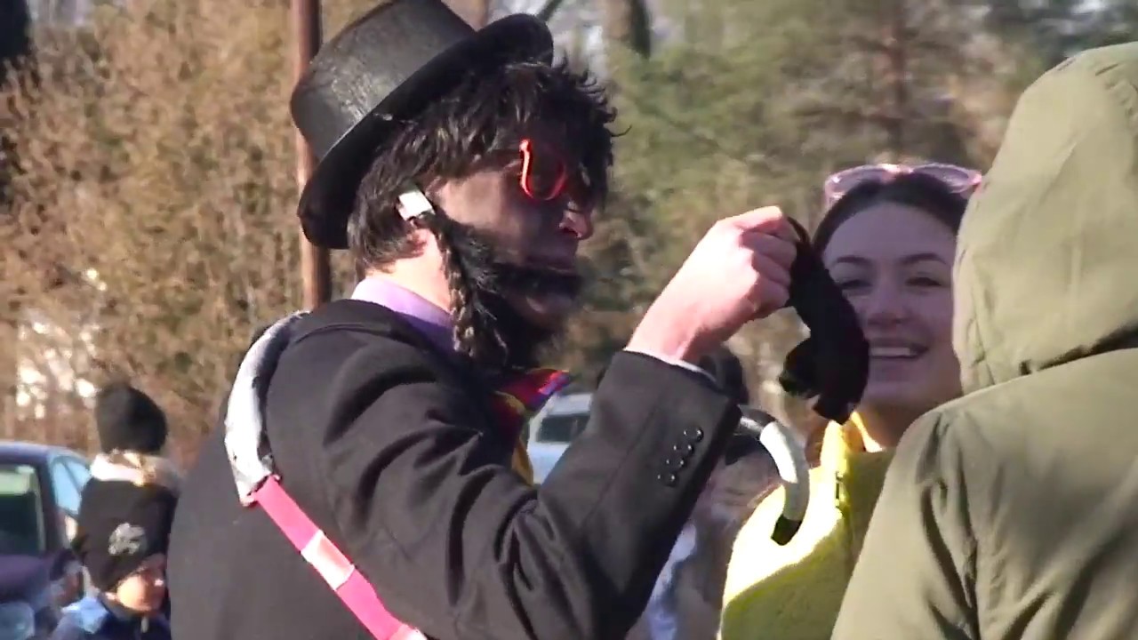 Chodzenie po mikołajstwie w Łące 2017