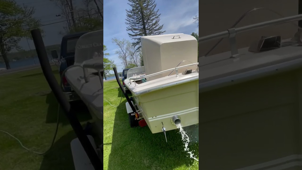 Chryslers need love too - CorrectCraft Mustang 273 Chrysler