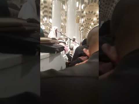 لقطة من درس الشيخ عبدالرزاق البدر من المسجد النبوي  لقطة من درس الشيخ عبدالرزاق البدر من المسجد النبوي
