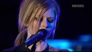 AVRIL LAVIGNE - Nobody's home (live in Korea 2004) [HD]