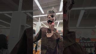 Its Jaw FELL OFF 😳 #spirithalloween #animatronics #halloweendecor @Thescarefactor