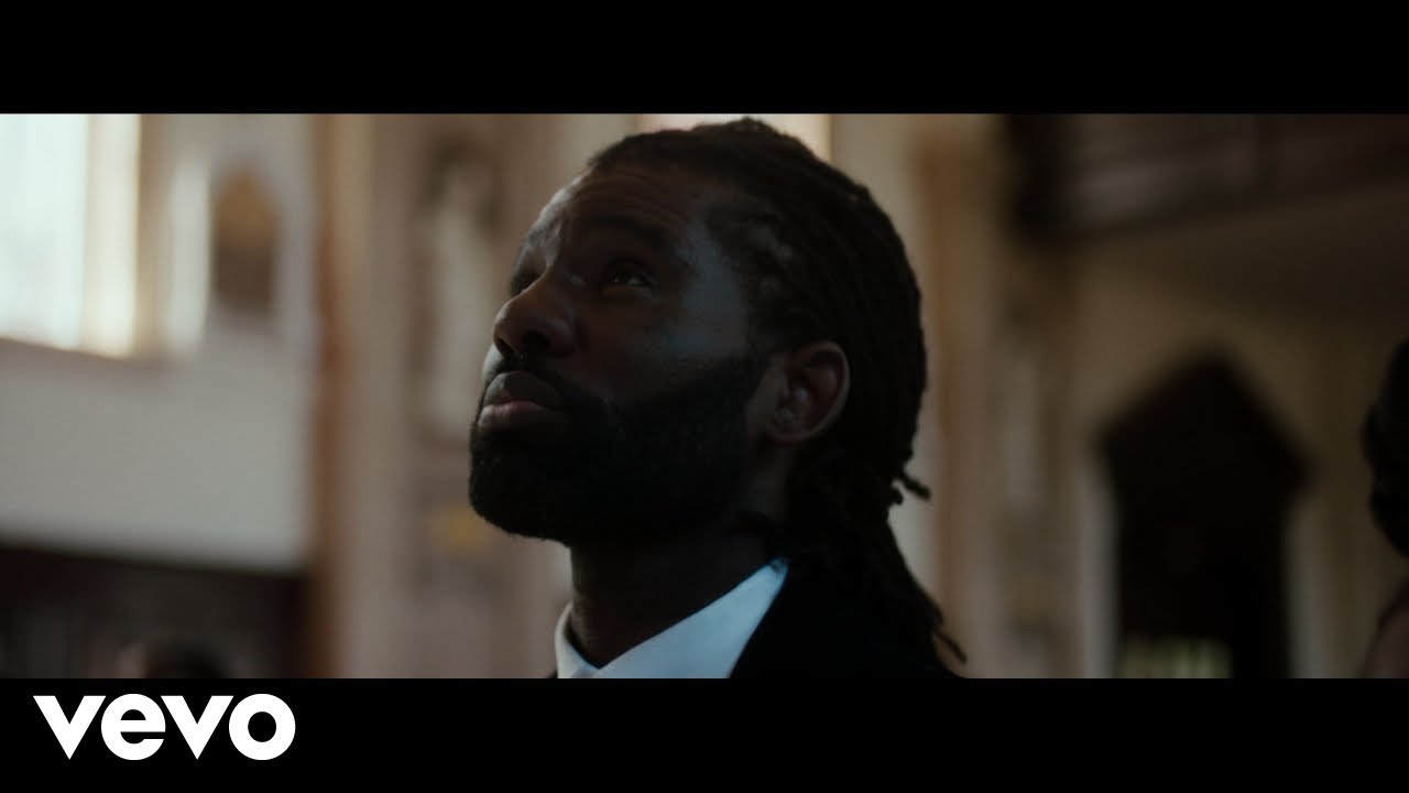 Download Wretch 32 - Mummy's Boy (Official Video)