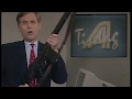 Reporter i svt plockar fram ak4 i aktuellt frn 1992 arkiv nyhetsklipp automatkarbin 4