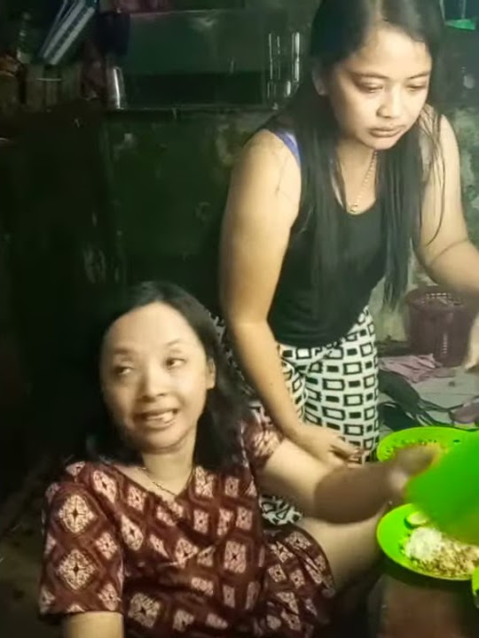 MAKAN MALAM BARENG CEWEK CANTIK