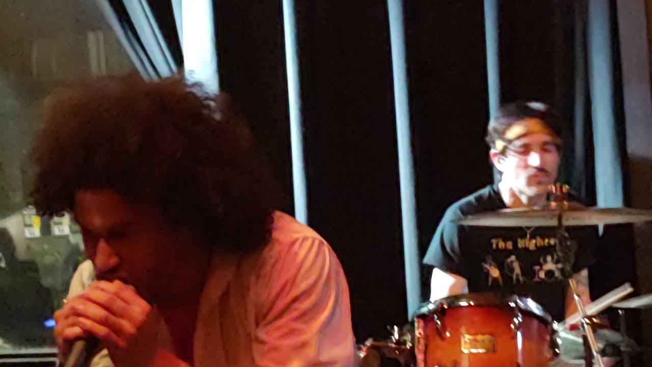 Almond Butter Smooth, Graphic Melee, David Yearwood, Dan Capaldi - Live @ Blue (DY&F)