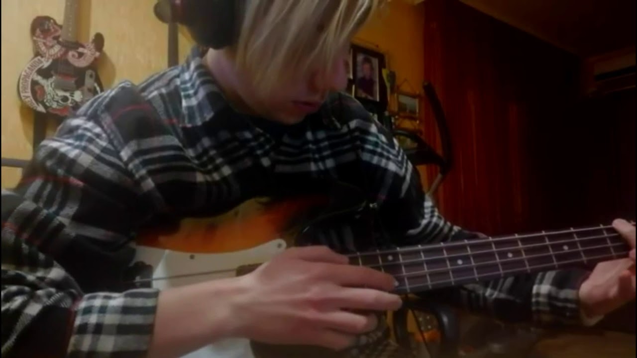 Bass Guitar Tapping Riff Idea (Рифф на басгитаре) YouTube Music