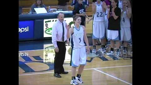 Julia Hirssig breaks school record